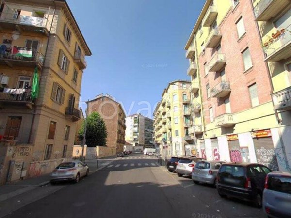 negozio in vendita a Torino in zona Aurora