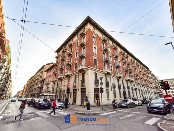 appartamento in vendita a Torino in zona Millefonti
