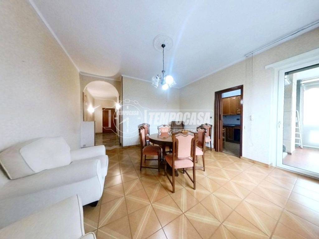 appartamento in vendita a Torino in zona Borgata Vittoria