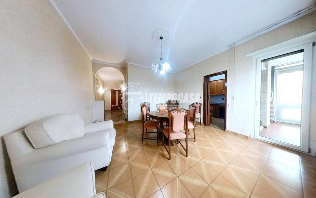 appartamento in vendita a Torino in zona Borgata Vittoria