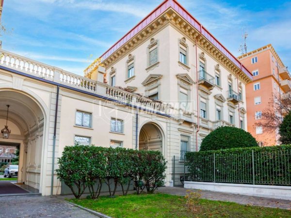appartamento in vendita a Torino in zona Crocetta