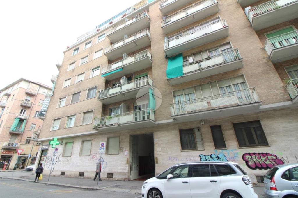 appartamento in vendita a Torino in zona Lingotto