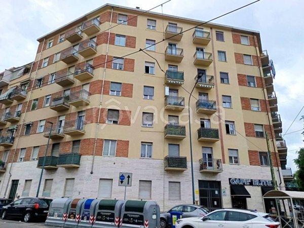 appartamento in vendita a Torino in zona Borgata Vittoria