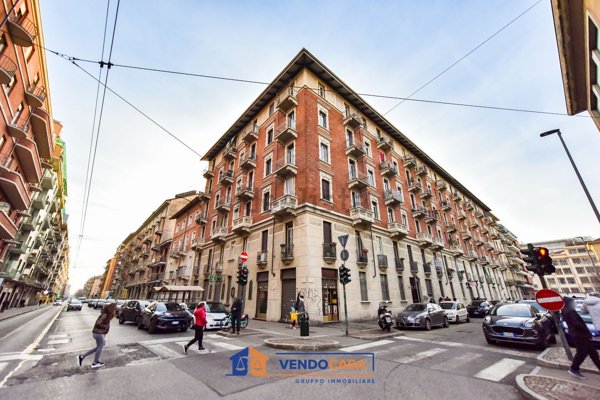 locale commerciale in vendita a Torino in zona Millefonti