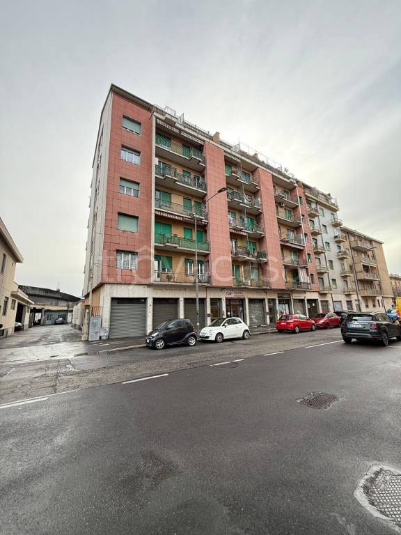 appartamento in vendita a Torino in zona Millefonti
