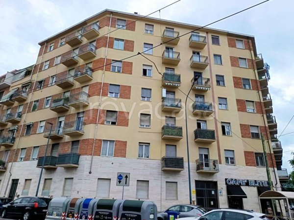 appartamento in vendita a Torino in zona Borgata Vittoria