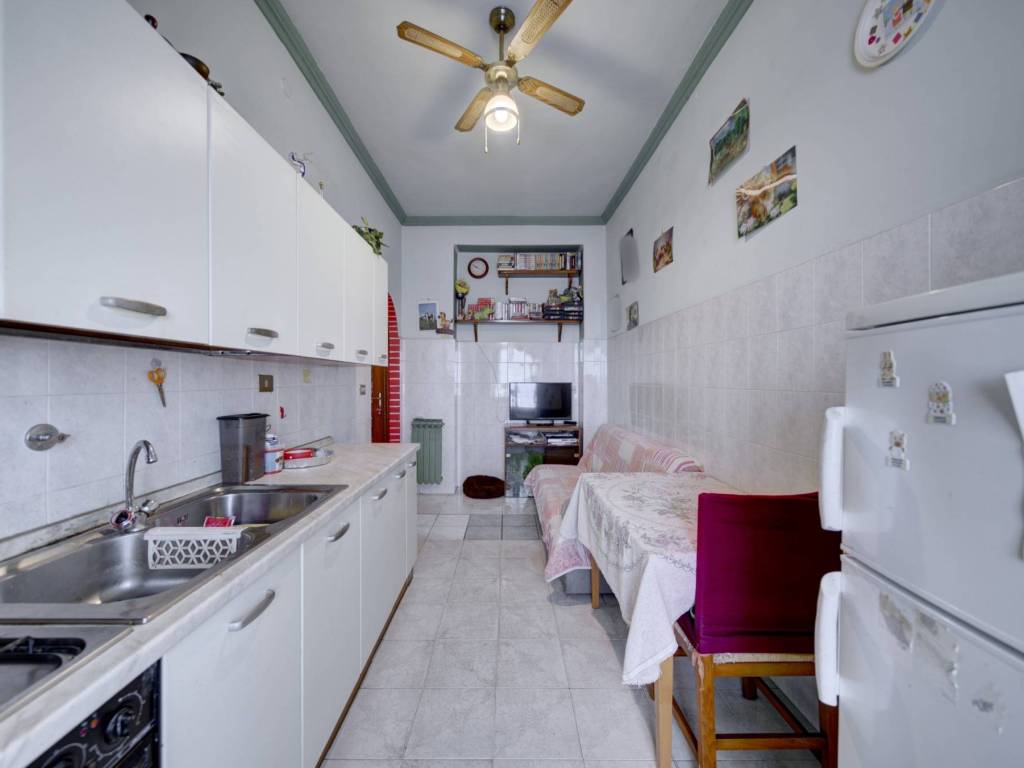 appartamento in vendita a Torino in zona Lucento