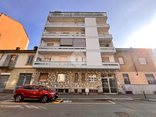 appartamento in vendita a Torino in zona Borgata Vittoria