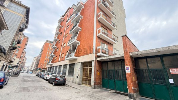 appartamento in vendita a Torino in zona Aurora