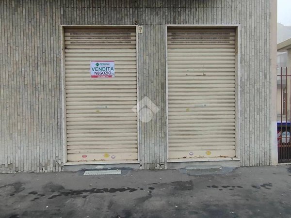 negozio in vendita a Torino in zona Vanchiglia