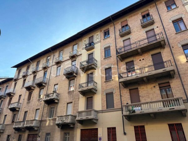 appartamento in vendita a Torino in zona Cenisia