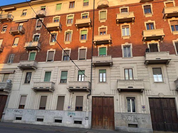 appartamento in vendita a Torino in zona Borgata Vittoria