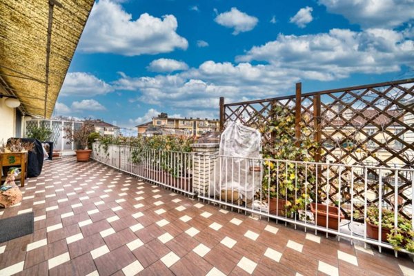 appartamento in vendita a Torino in zona Cit Turin