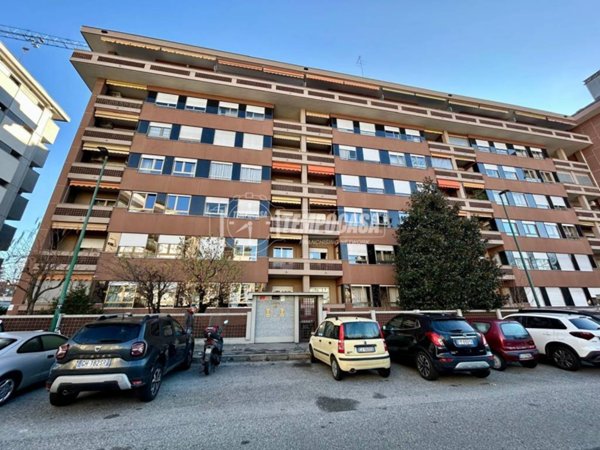 appartamento in vendita a Torino in zona Parella