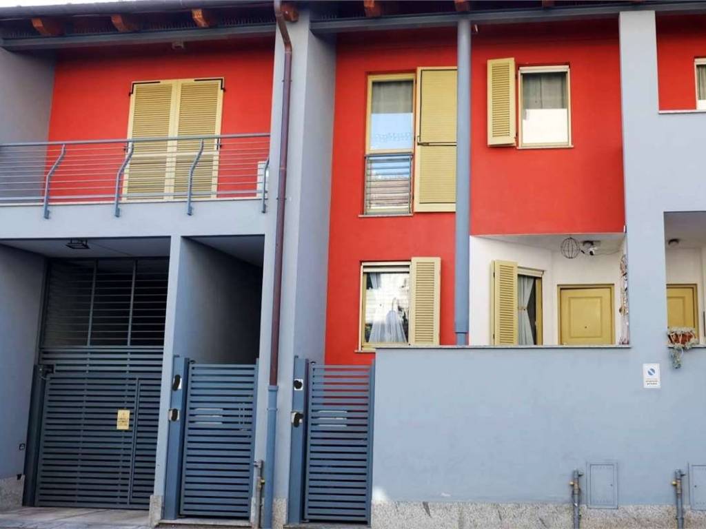 casa indipendente in vendita a Torino in zona Borgo San Paolo