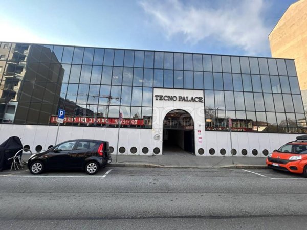 ufficio in vendita a Torino in zona Borgo San Paolo