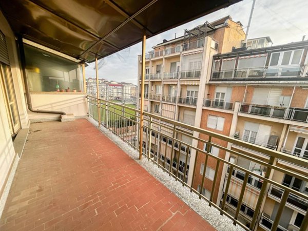 appartamento in vendita a Torino in zona Millefonti
