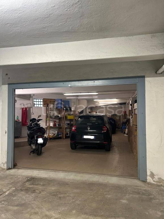 locale di sgombero in vendita a Torino in zona Vanchiglia