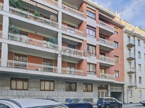 appartamento in vendita a Torino in zona Crocetta