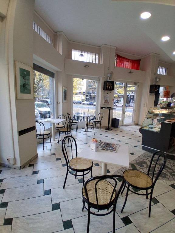 negozio in vendita a Torino in zona Santa Rita