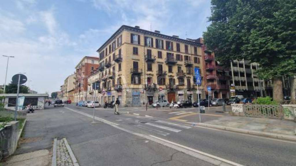 appartamento in vendita a Torino in zona Aurora
