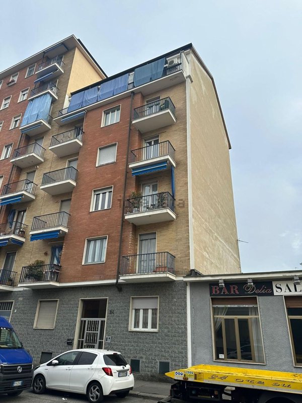 appartamento in vendita a Torino in zona Lucento