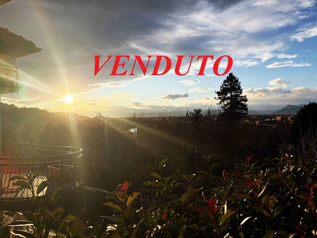 appartamento in vendita a Torino in zona Madonna del Pilone