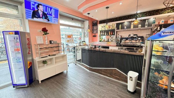 locale commerciale in vendita a Torino in zona Borgata Vittoria