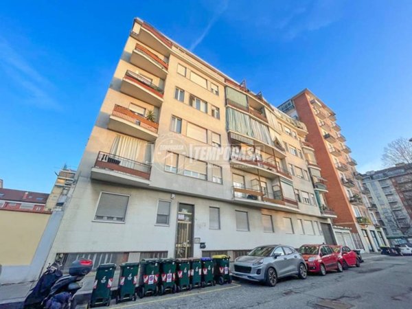 appartamento in vendita a Torino in zona Borgata Vittoria