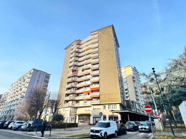 appartamento in vendita a Torino in zona Mirafiori Sud
