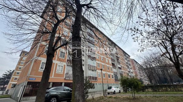 appartamento in vendita a Torino in zona Mirafiori Sud