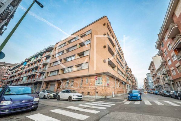 appartamento in vendita a Torino in zona Cenisia