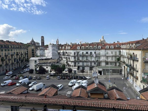 appartamento in vendita a Torino in zona Aurora