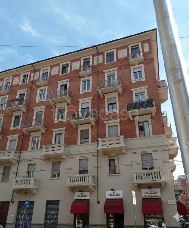 appartamento in vendita a Torino in zona Millefonti