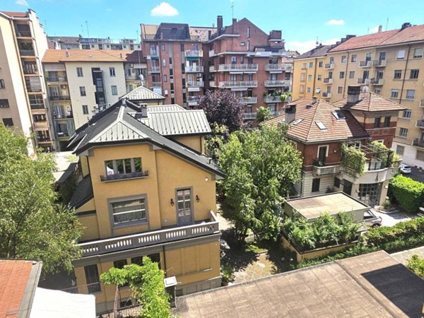 appartamento in vendita a Torino in zona Crocetta
