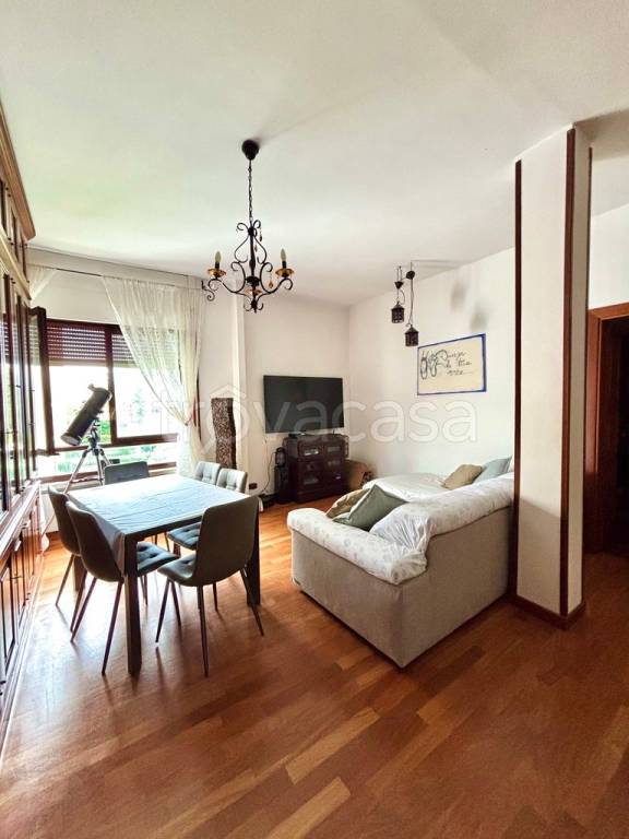 appartamento in vendita a Torino in zona Parella