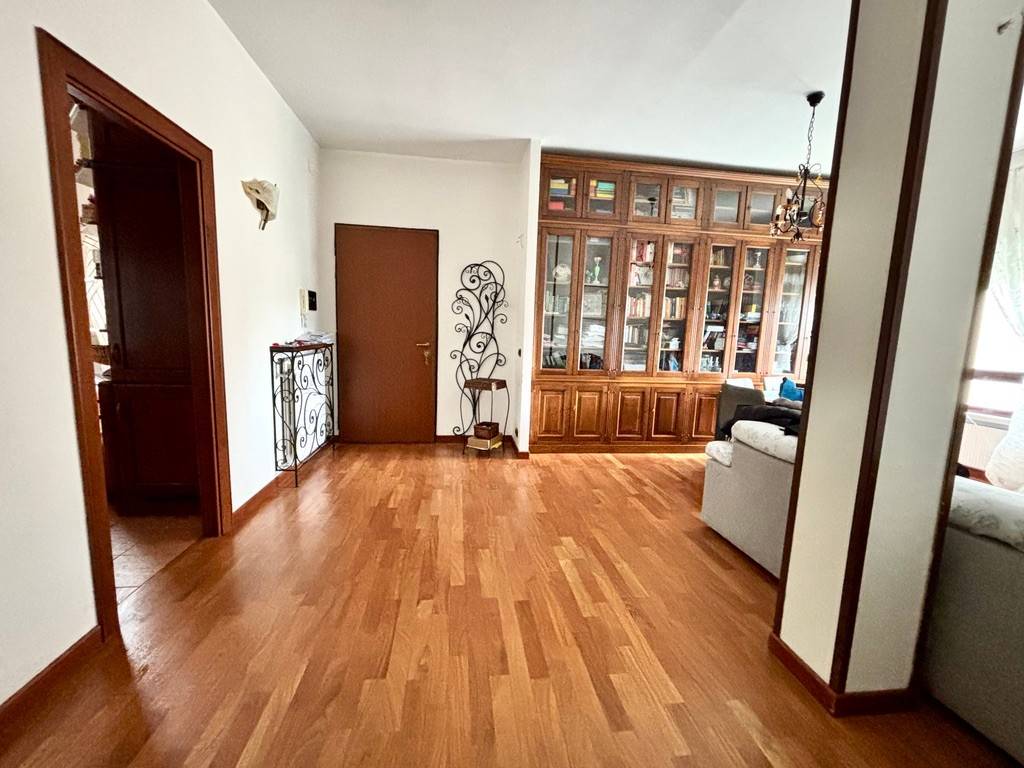 appartamento in vendita a Torino in zona Parella