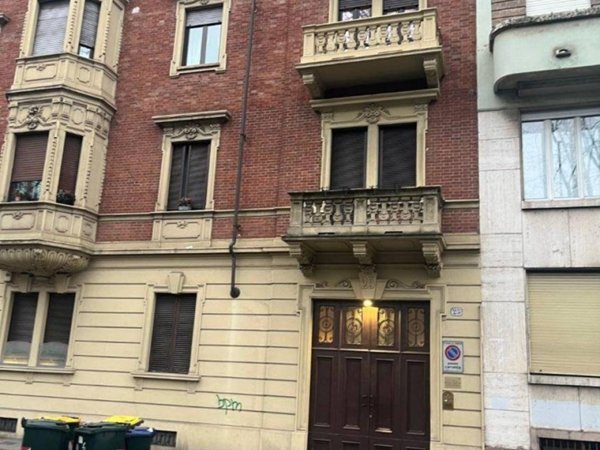 appartamento in vendita a Torino in zona Cit Turin