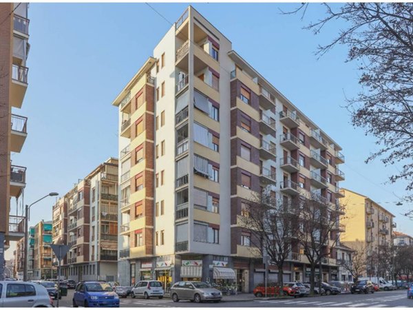appartamento in vendita a Torino in zona Vallette