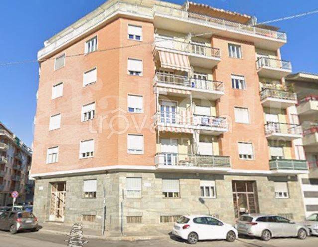 appartamento in vendita a Torino in zona Pozzo Strada