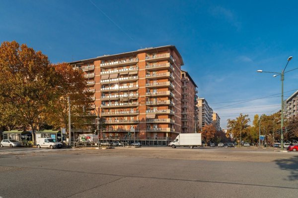 appartamento in vendita a Torino in zona Mirafiori Nord