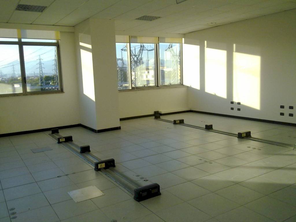 ufficio in vendita a Torino in zona Mirafiori Sud