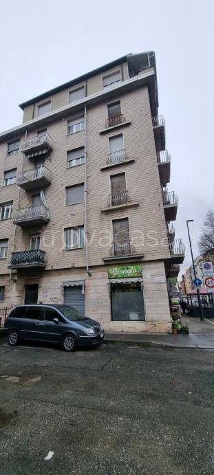 appartamento in vendita a Torino in zona Borgata Vittoria