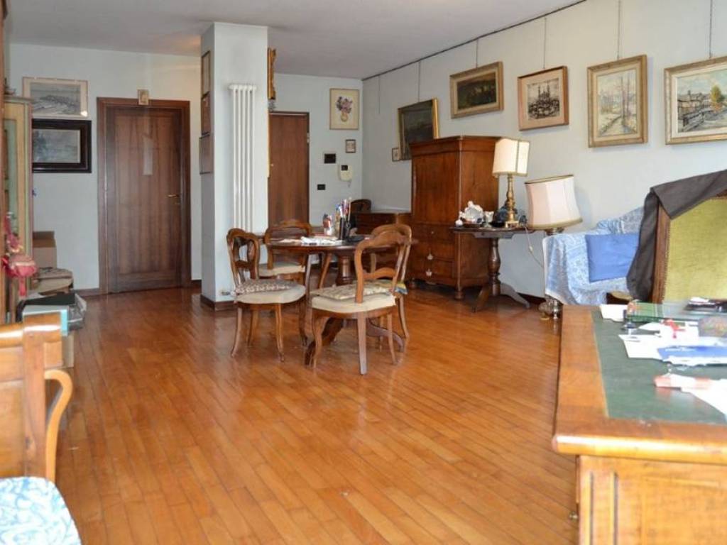 appartamento in vendita a Torino in zona Cit Turin