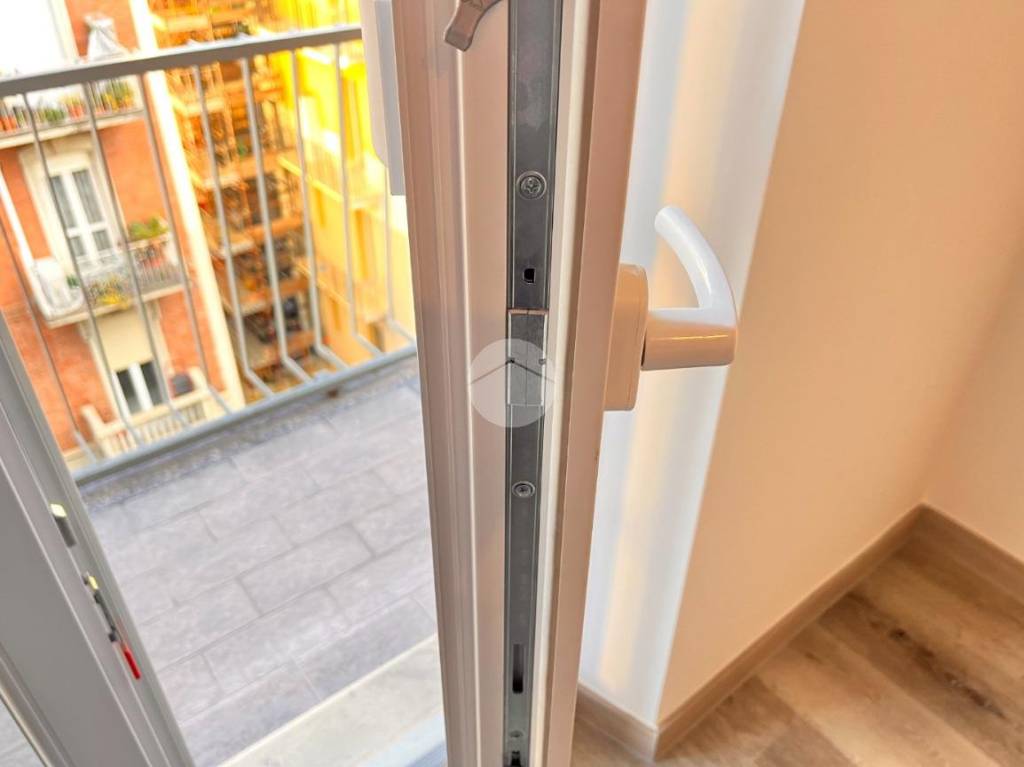 appartamento in vendita a Torino in zona Borgata Vittoria