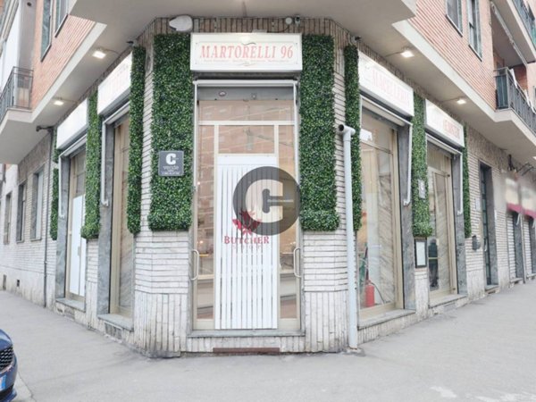 negozio in vendita a Torino in zona Barriera di Milano