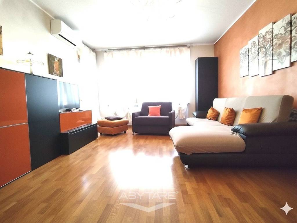 appartamento in vendita a Torino in zona Borgo San Paolo