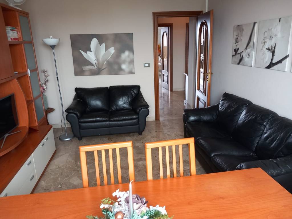 appartamento in vendita a Torino in zona Borgata Vittoria