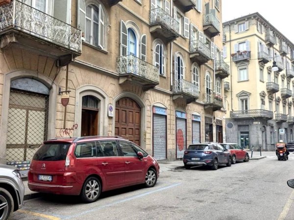 negozio in vendita a Torino in zona San Salvario