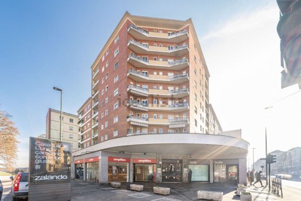 appartamento in vendita a Torino in zona Aurora
